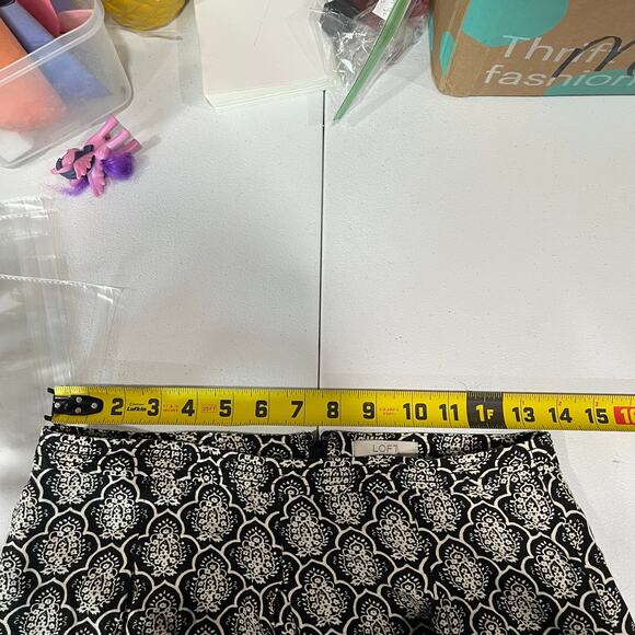 LOFT Skirt Womens 4P Black White Geometric Linen Blend A Line Pleated Front - Picture 6 of 7